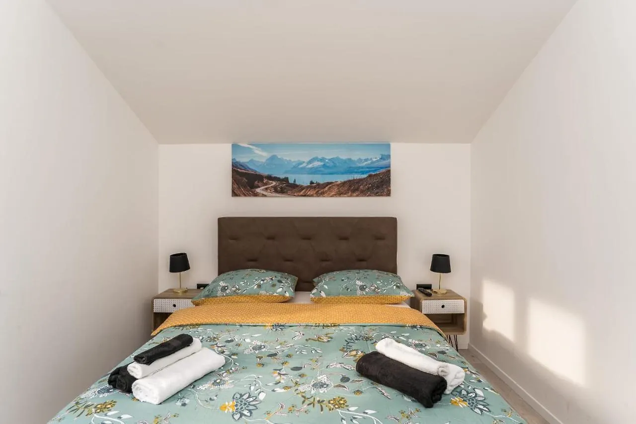 Relax 3Bdr Apartment With Terrace And Bbq 자다르