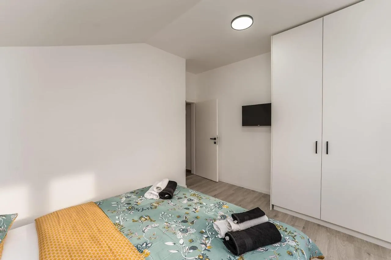 Relax 3Bdr Apartment With Terrace And Bbq 자다르 0*,